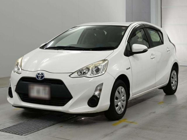 Toyota AQUA 2016 8048829-0
