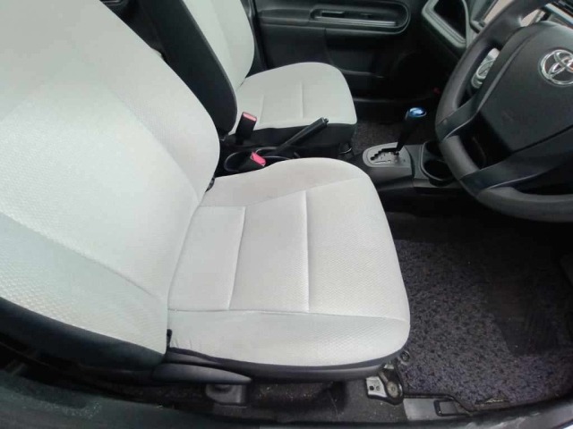 Toyota AQUA 2016 8048829-10