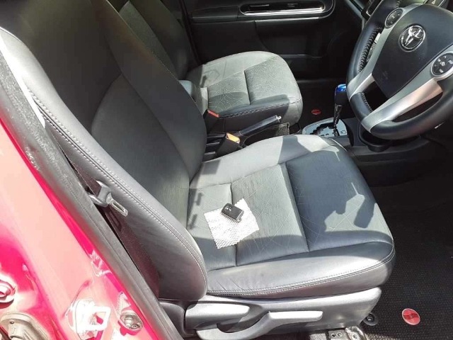 Toyota AQUA 2017 8048835-8