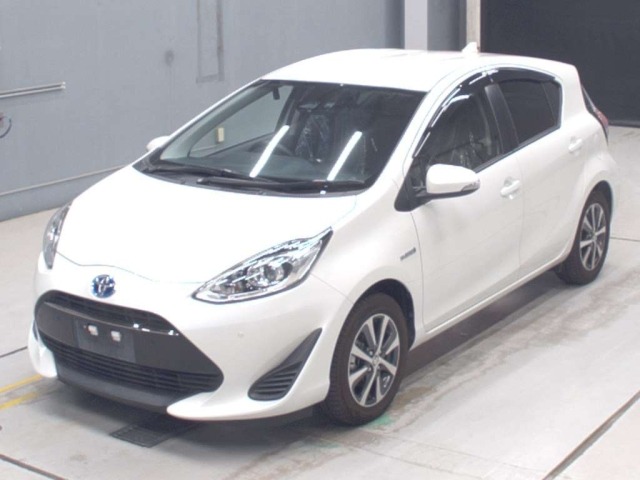 Toyota AQUA 2019 8048838-0