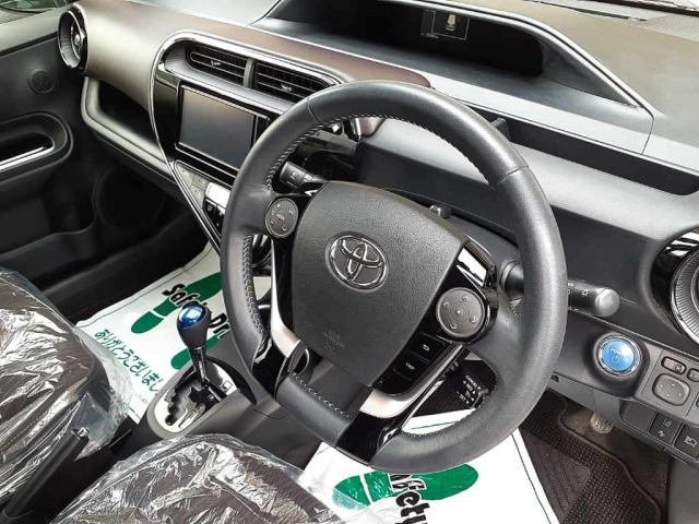 Toyota AQUA 2019 8048838-7