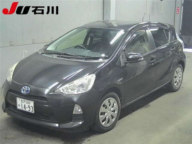 Toyota AQUA 2014 8048845-0