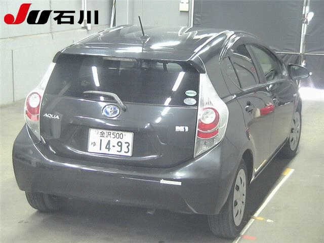 Toyota AQUA 2014 8048845-1
