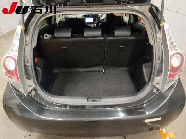 Toyota AQUA 2014 8048845-6
