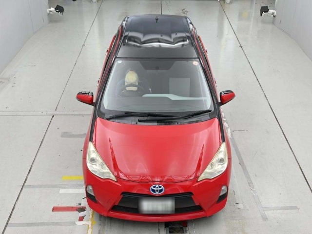 Toyota AQUA 2014 8048851-7
