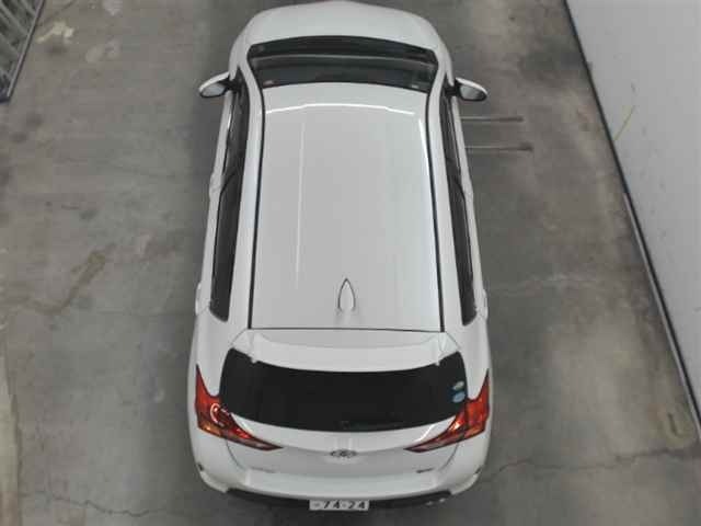 Toyota AURIS 2012 8051196-10