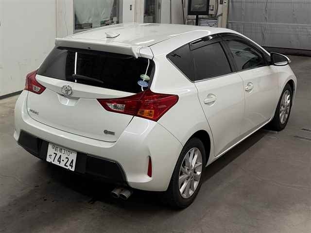 Toyota AURIS 2012 8051196-5