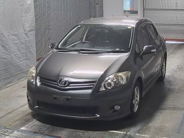 Toyota AURIS 2009 8051199-0