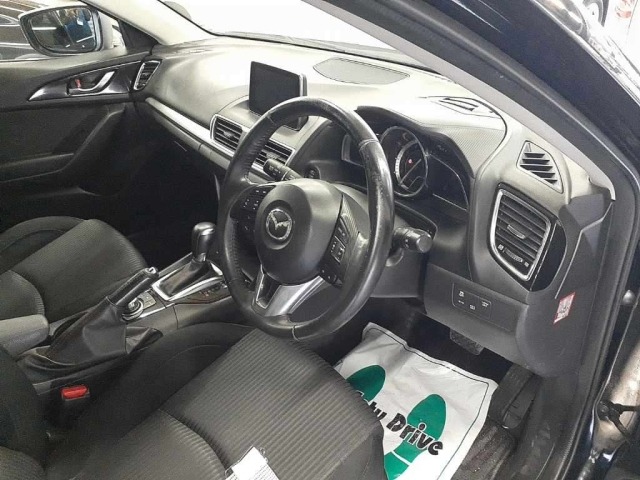 Mazda AXELA 2015 8048888-9