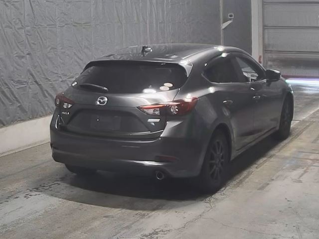 Mazda AXELA 2017 8048889-1
