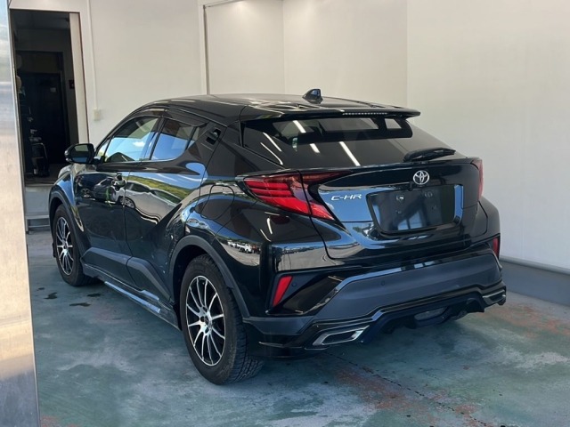 Toyota C-HR 2019 8049353-1