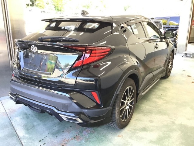 Toyota C-HR 2019 8049353-4