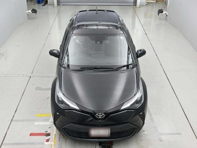 Toyota C-HR 2023 8049360-7