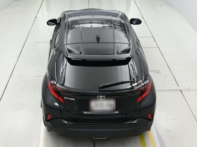 Toyota C-HR 2023 8049360-8