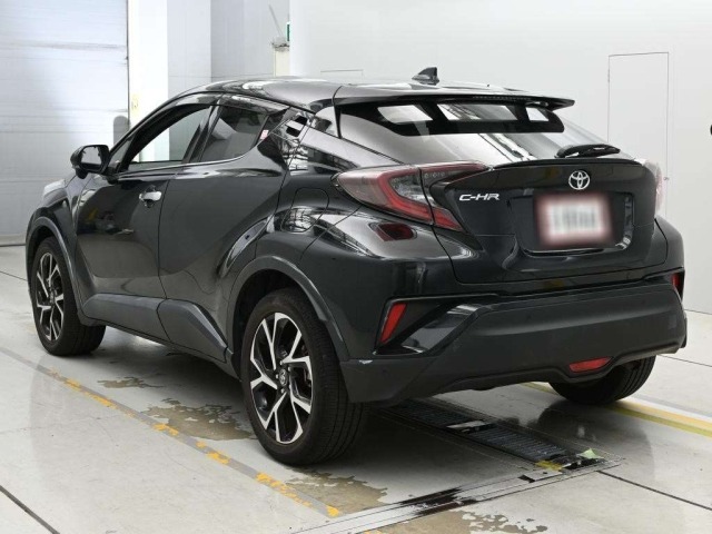 Toyota C-HR 2018 8049366-6