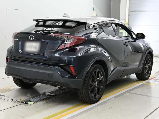 Toyota C-HR 2019 8049367-1