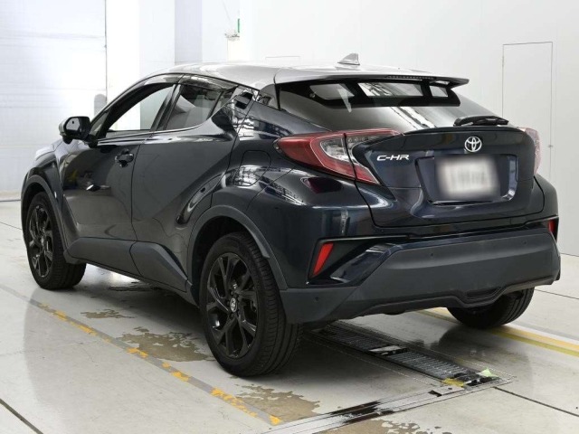 Toyota C-HR 2019 8049367-6