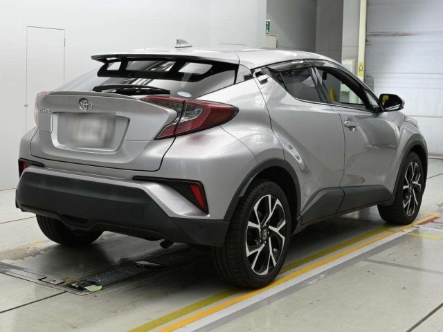 Toyota C-HR 2019 8049368-1