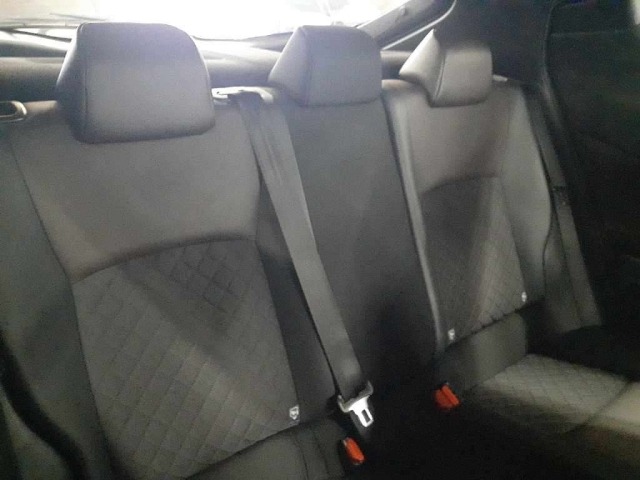 Toyota C-HR 2019 8049368-11