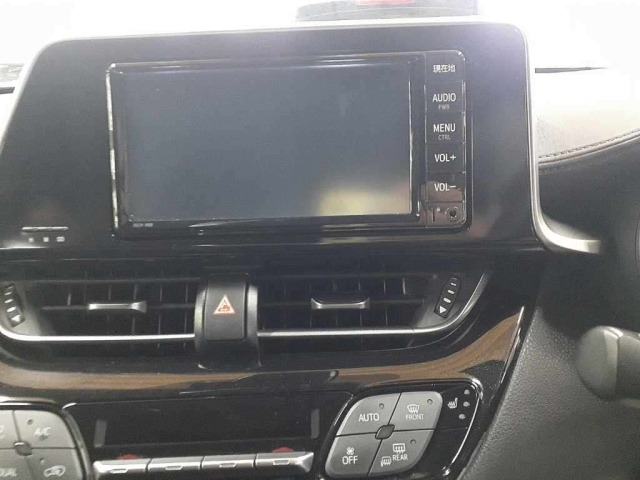 Toyota C-HR 2019 8049368-12