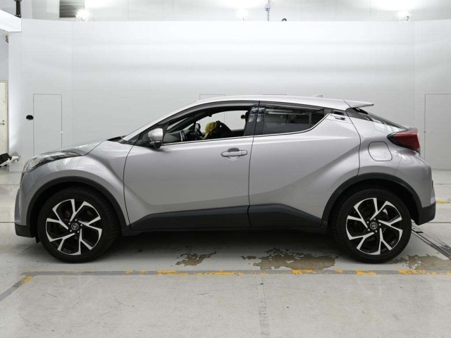 Toyota C-HR 2019 8049368-4