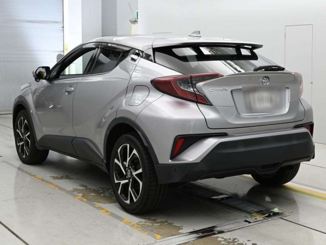 Toyota C-HR 2019 8049368-6