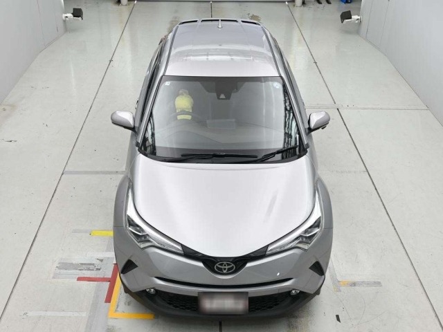 Toyota C-HR 2019 8049368-7