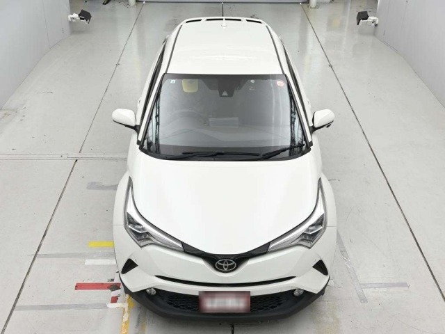 Toyota C-HR 2017 8049369-7
