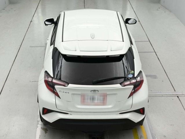Toyota C-HR 2017 8049369-8