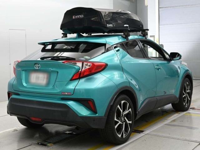 Toyota C-HR 2017 8049370-1