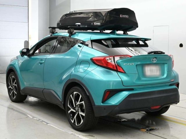 Toyota C-HR 2017 8049370-6