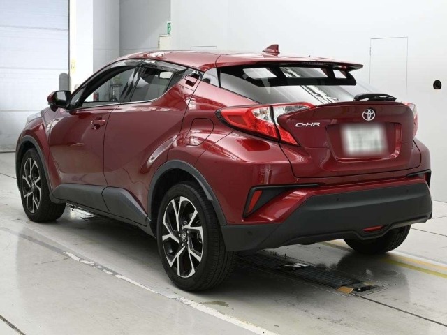 Toyota C-HR 2017 8049371-6