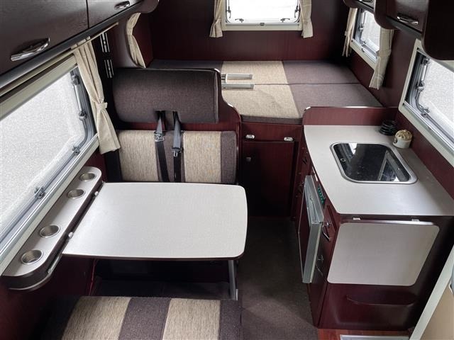 Toyota CAMROAD 2015 8051229-22