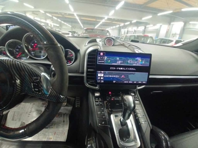 Porsche CAYENNE 2012 8048869-11
