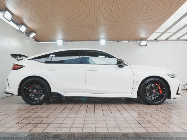 Honda CIVIC 2025 8048467-7