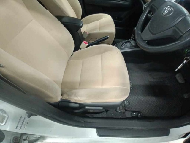Toyota COROLLA AXIO 2013 8050973-10