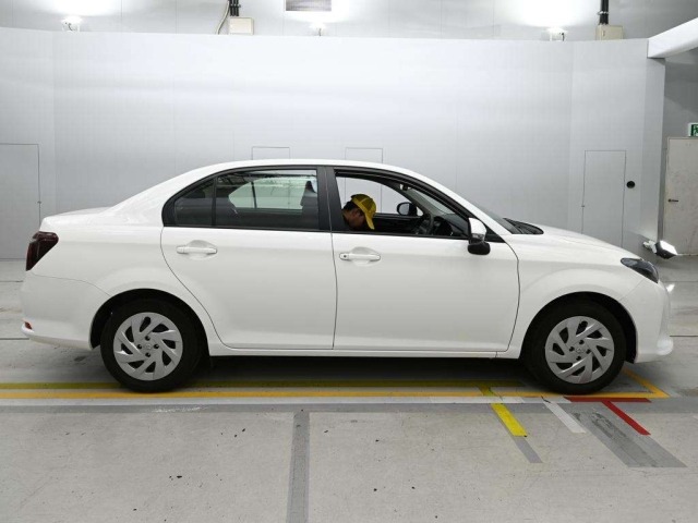 Toyota COROLLA AXIO 2025 8050977-3