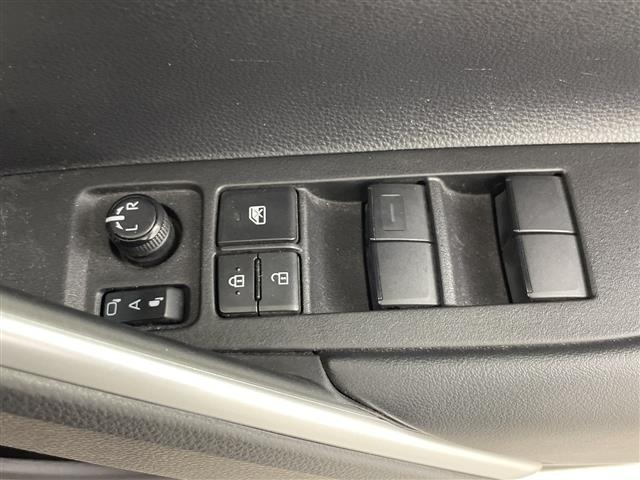 Toyota COROLLA CROSS 2023 8047727-9