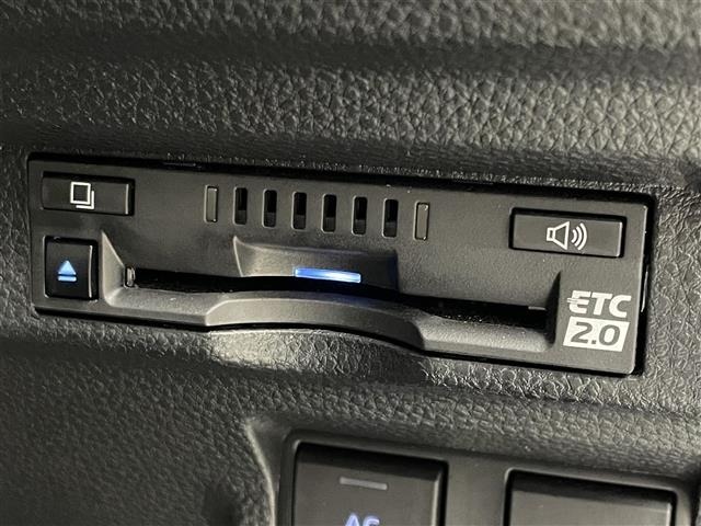 Toyota COROLLA CROSS 2022 8047730-10
