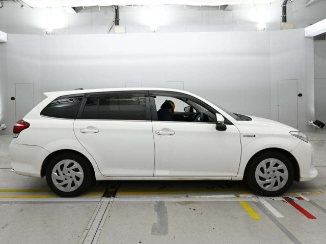 Toyota COROLLA FIELDER 2018 8050989-3