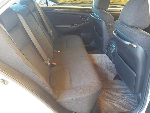 Toyota CROWN MAJESTA 2006 8049930-10