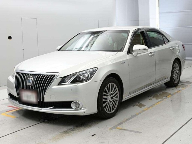 Toyota CROWN MAJESTA 2017 8049935-0