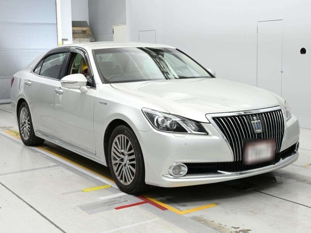 Toyota CROWN MAJESTA 2017 8049935-5