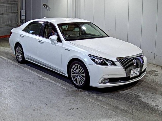 Toyota CROWN MAJESTA 2014 8049936-0
