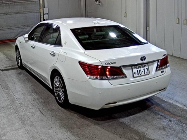 Toyota CROWN MAJESTA 2014 8049936-1