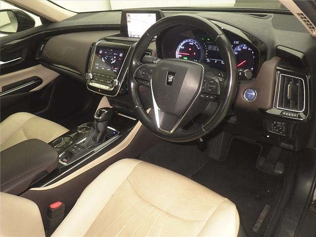 Toyota CROWN 2018 8048930-3