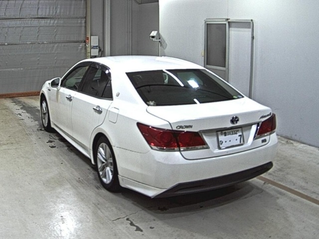 Toyota CROWN 2014 8048940-1