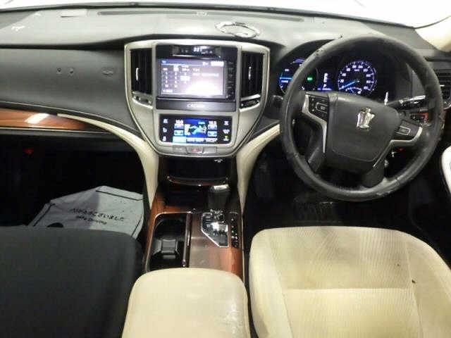 Toyota CROWN 2015 8048943-3