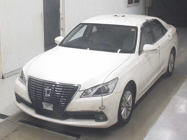 Toyota CROWN 2015 8048943-4