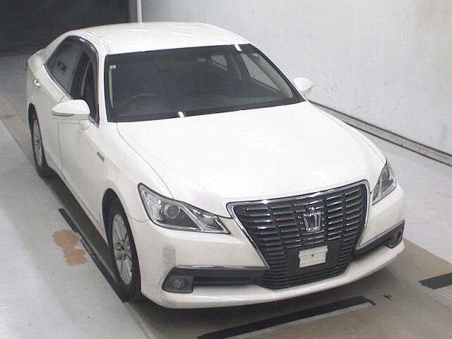 Toyota CROWN 2015 8048944-0
